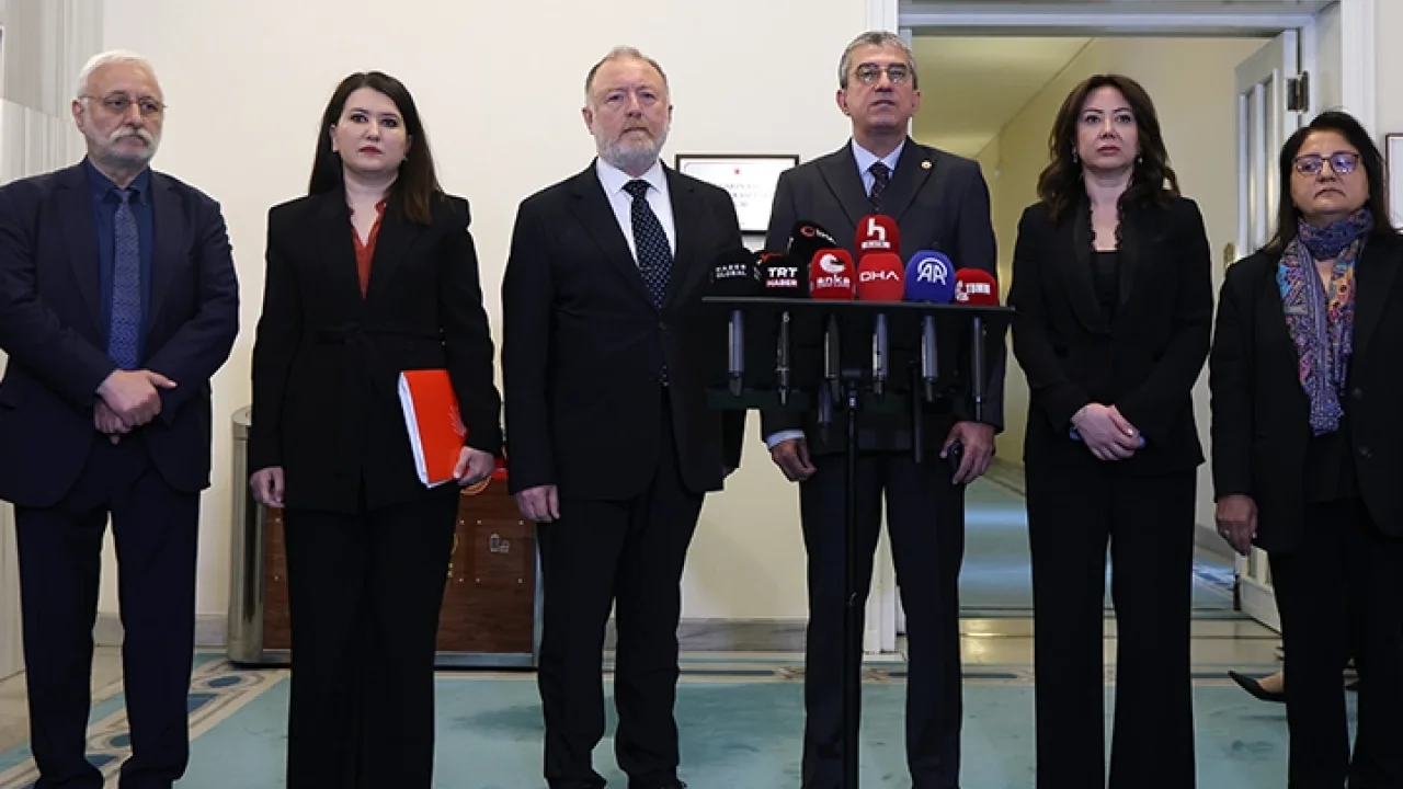 CHP’den DEM Parti’ye ara seçim ziyareti