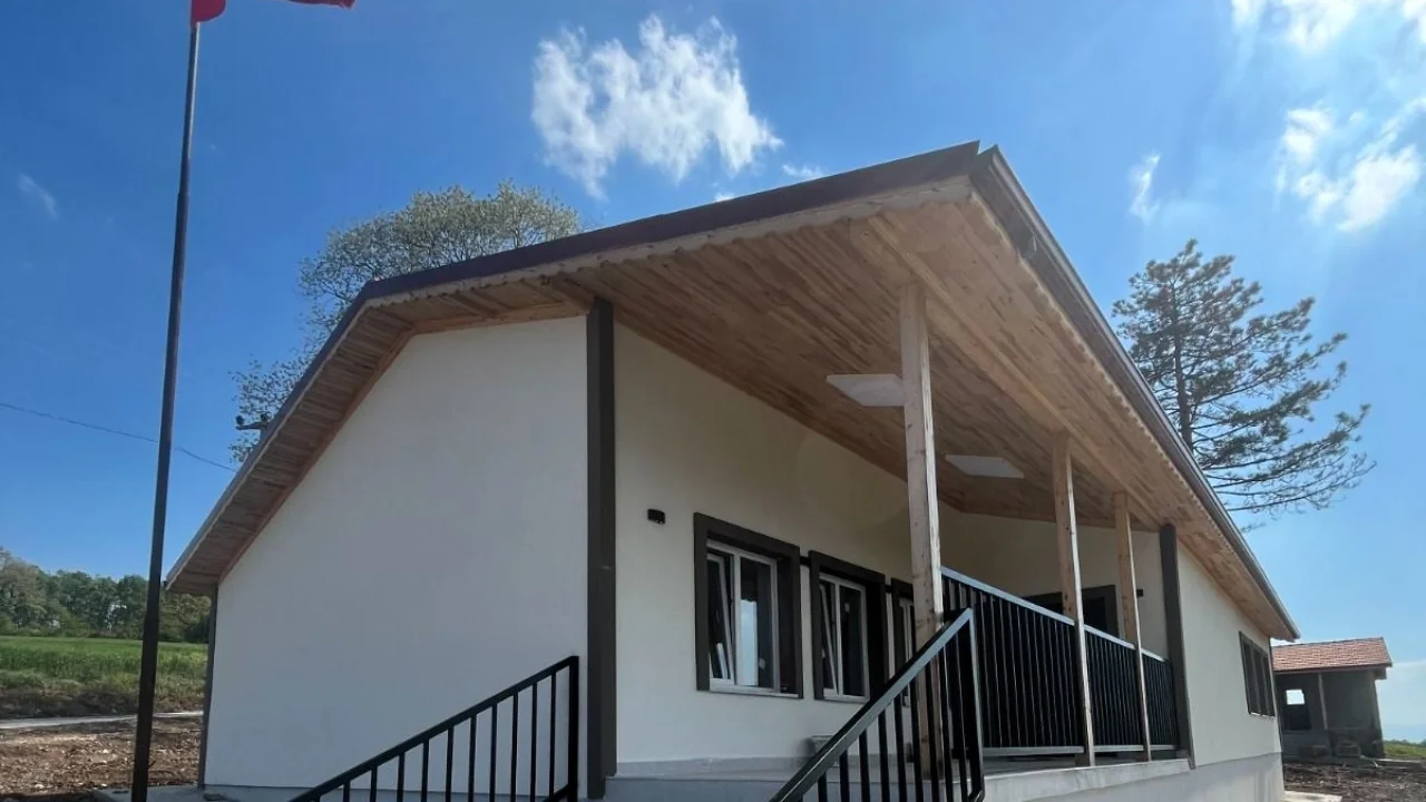 Kocaeli'de eski okul binası Büyükşehir’le sil baştan