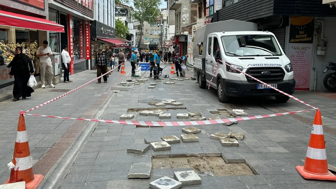 Kocaeli Gebze’de Eskiçarşı’da parke yenileme