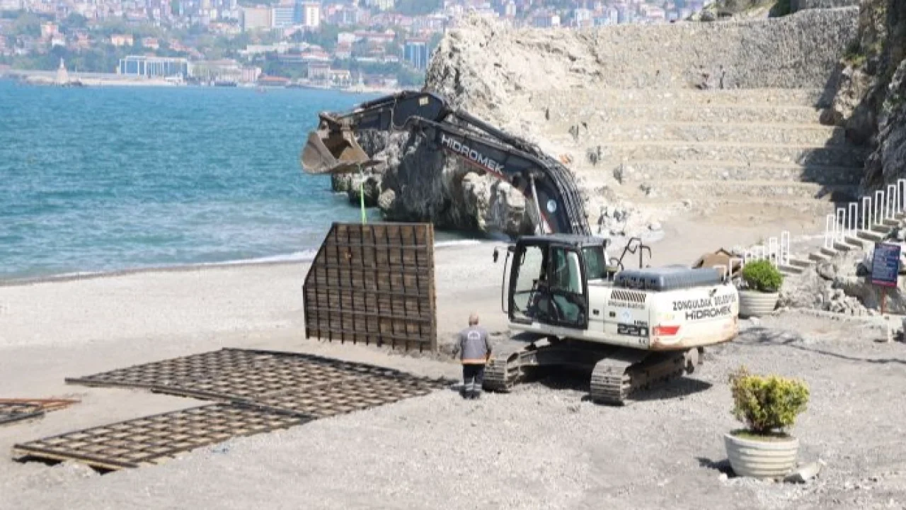 Zonguldak'ta Kızlar Plajı yaz sezonuna hazırlanıyor