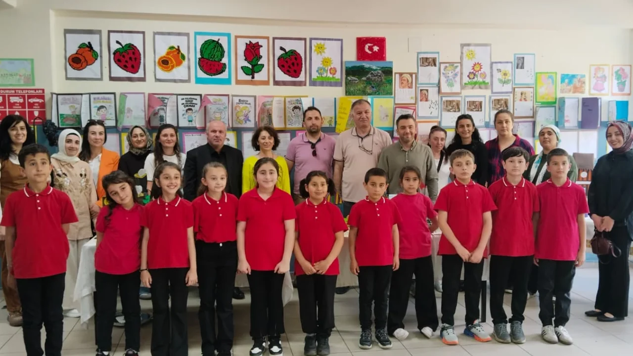 Artvin'de ilkokul öğrencilerince hazırlanan sergi büyük ilgi gördü