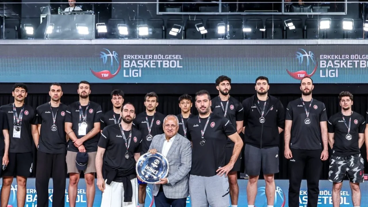 Çorum Belediyesi Basketbol Takımı 2. lige yükseldi