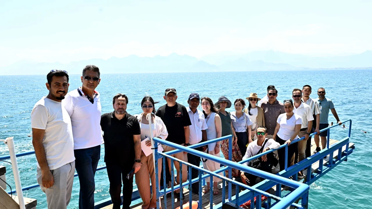 Kırgızistan'ın zirvedeki incisi Issık Gölü'ne Muratpaşa modeli
