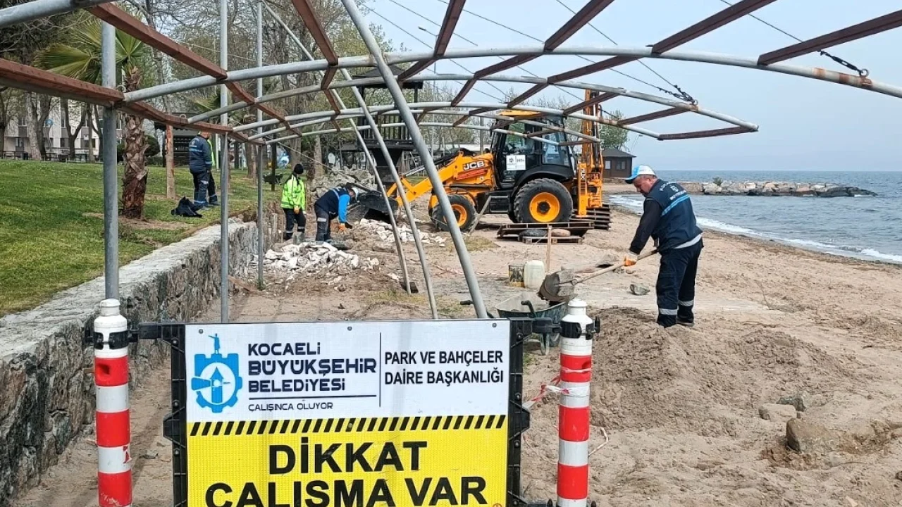 Kocaeli Büyükşehir’den sahillere yaz dokunuşu