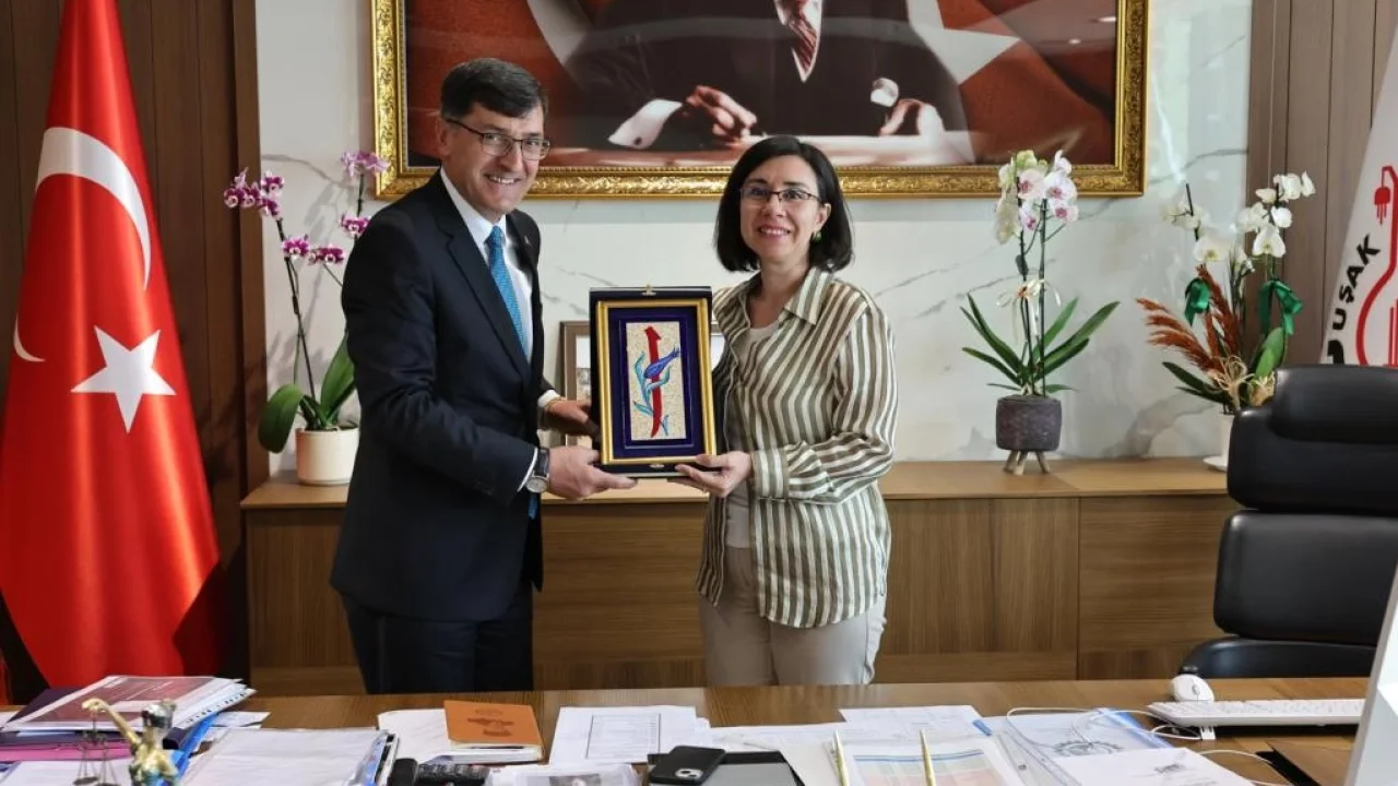 Kütahya Belediyesi'nden Uşak çıkarması