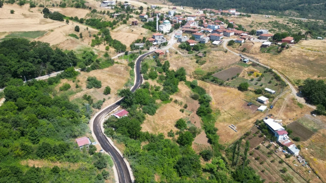 Bursa Orhaneli'nin yolları yenileniyor