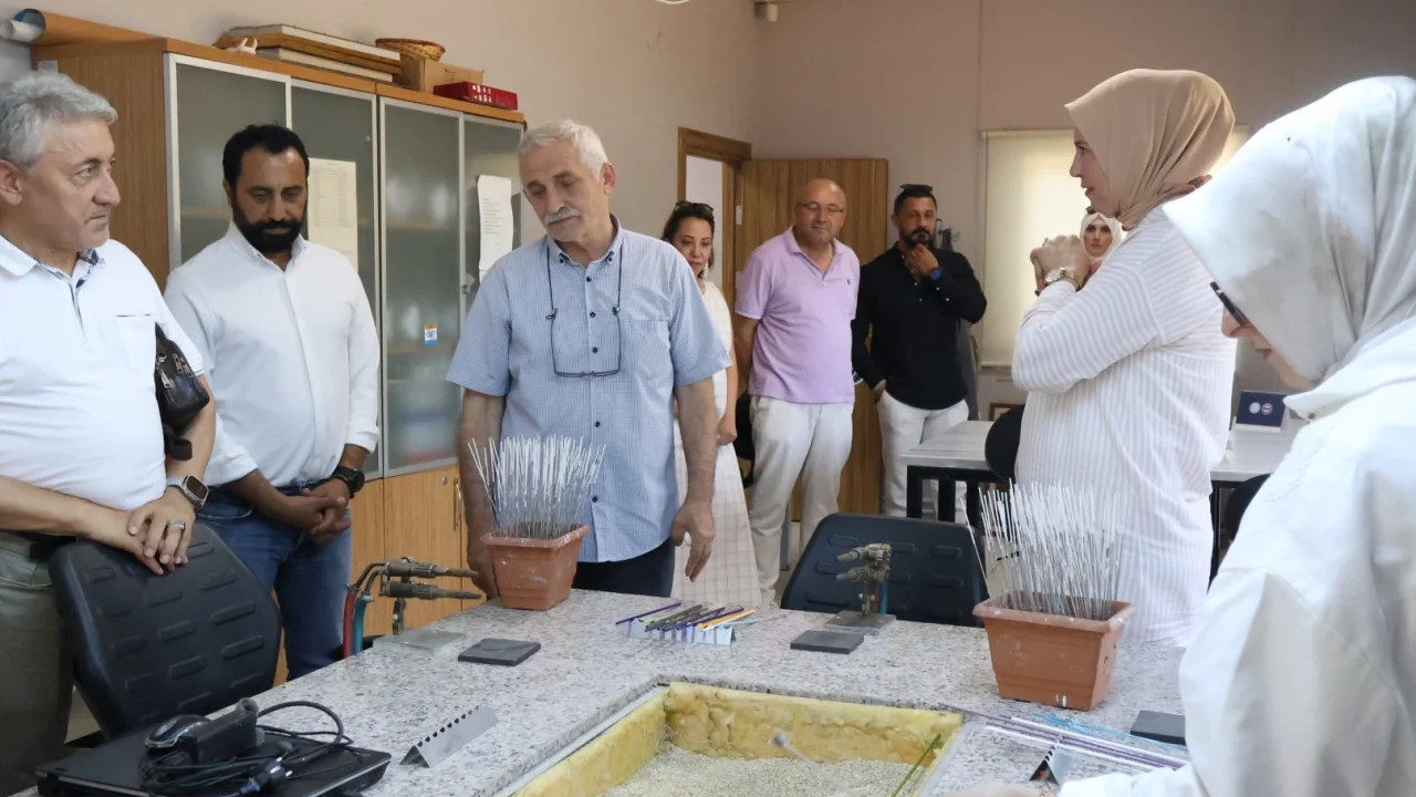 Halk Eğitim’den Beyaz Kalpler’e tam not