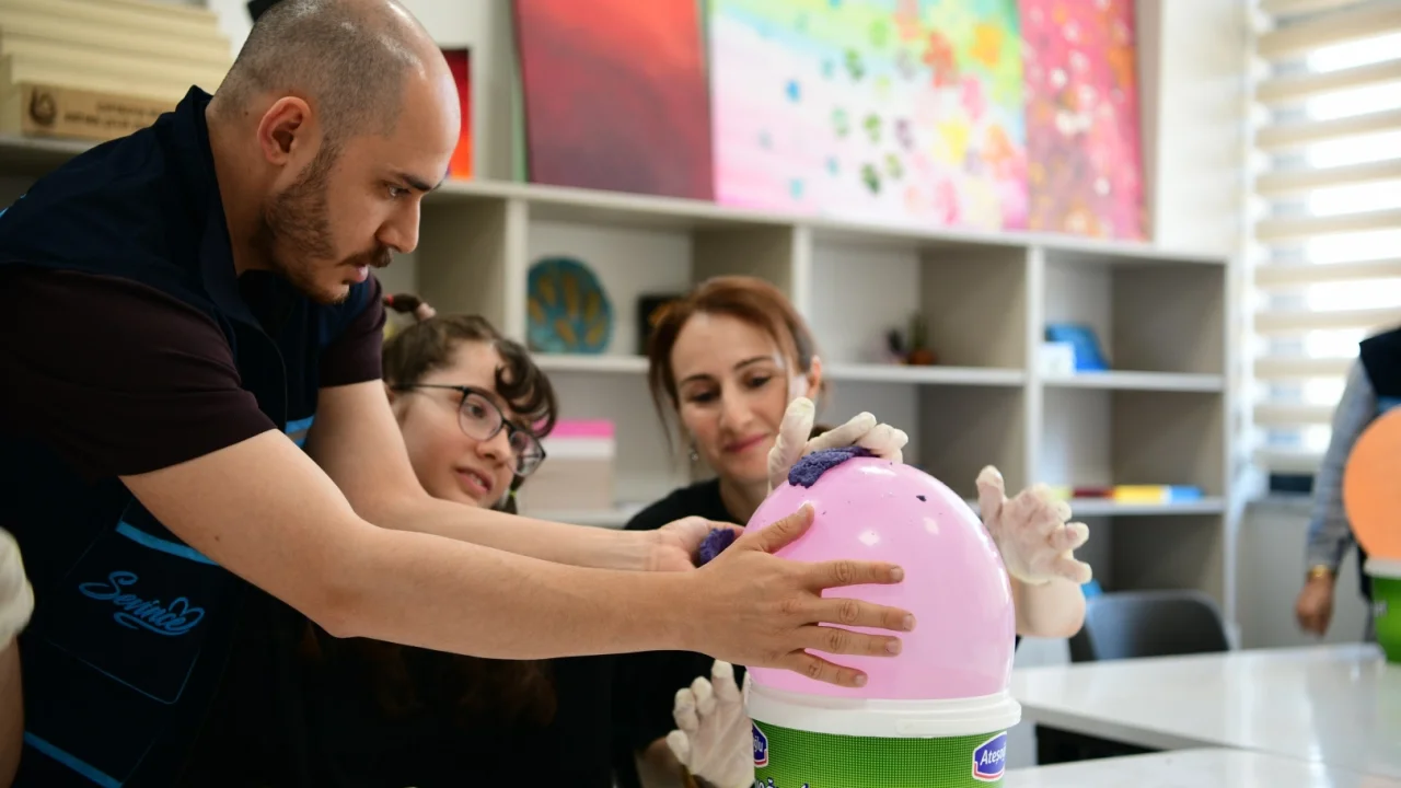 Kocaeli Çayırova’da engelsiz yürekler yaz okulunda buluşuyor
