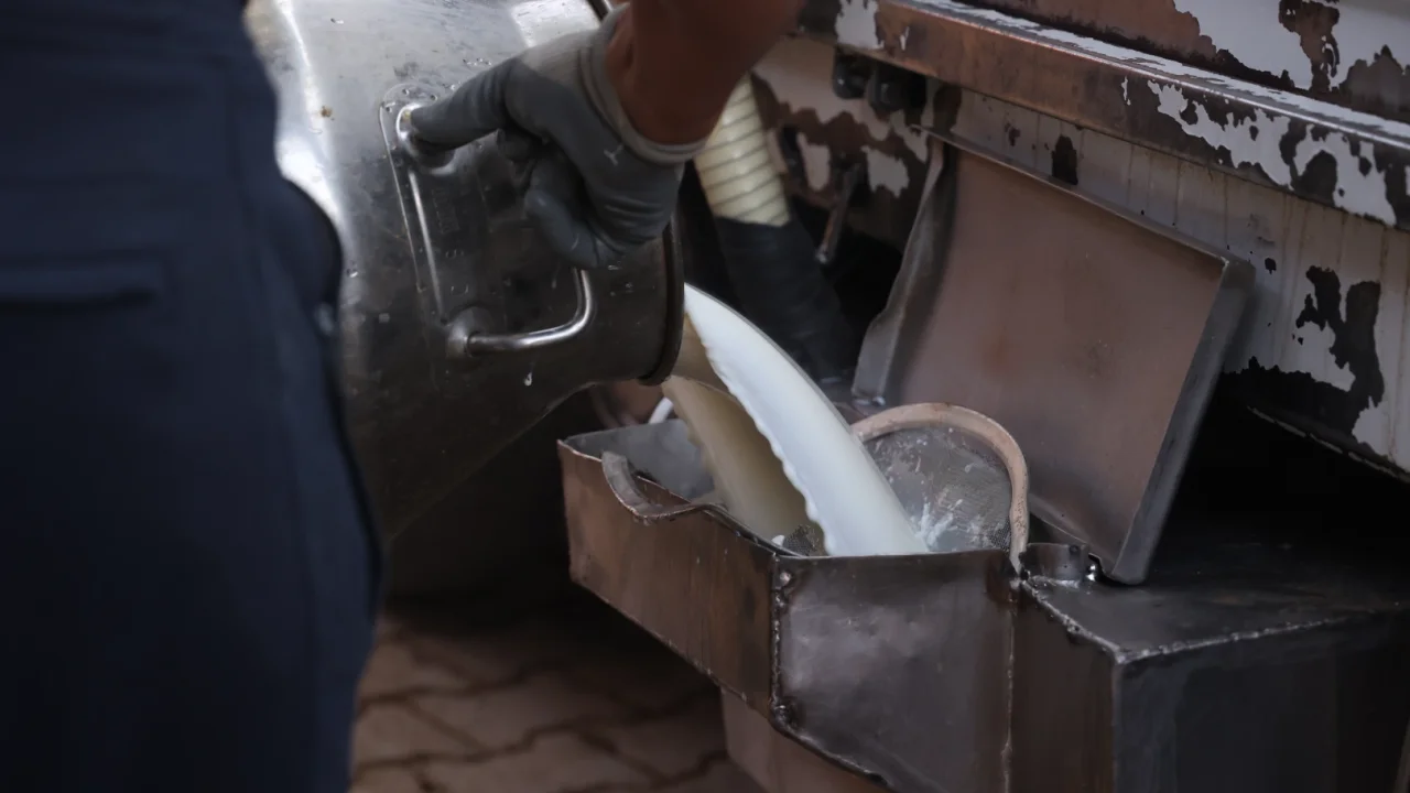 Antalya'da süt üreticilerine tank desteği