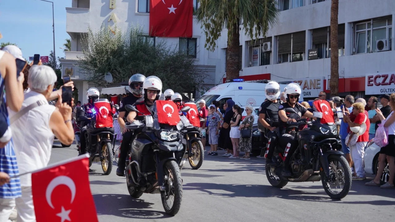Ayvalık'ta 30 Ağustos coşkusu