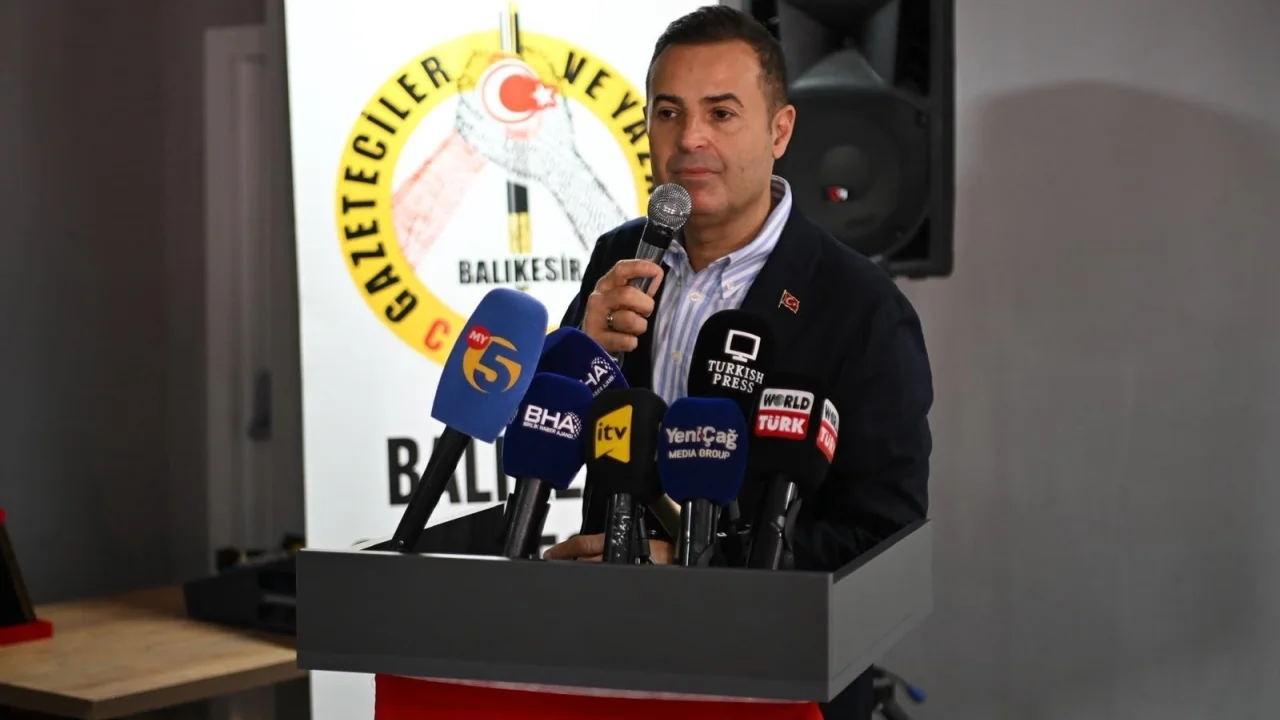 Balıkesir’de Medya ve Yapay Zekâ Zirvesi düzenlendi