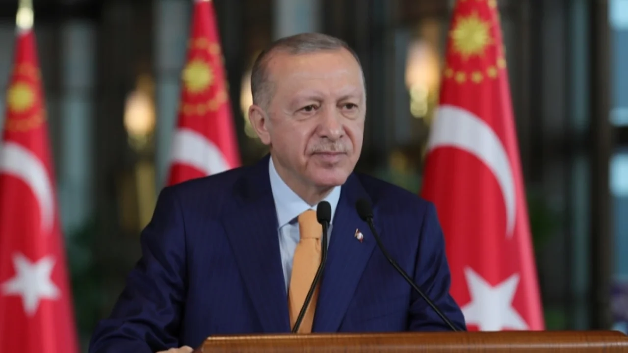 Cumhurbaşkanı Erdoğan’dan 30 Ağustos mesajı: Türkiye’yi kutlu mücadelesinden hiç kimse vazgeçiremeyecek