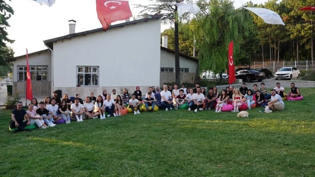 Denizli’de Gençlik Kampı sezonu sertifika töreniyle sona erdi