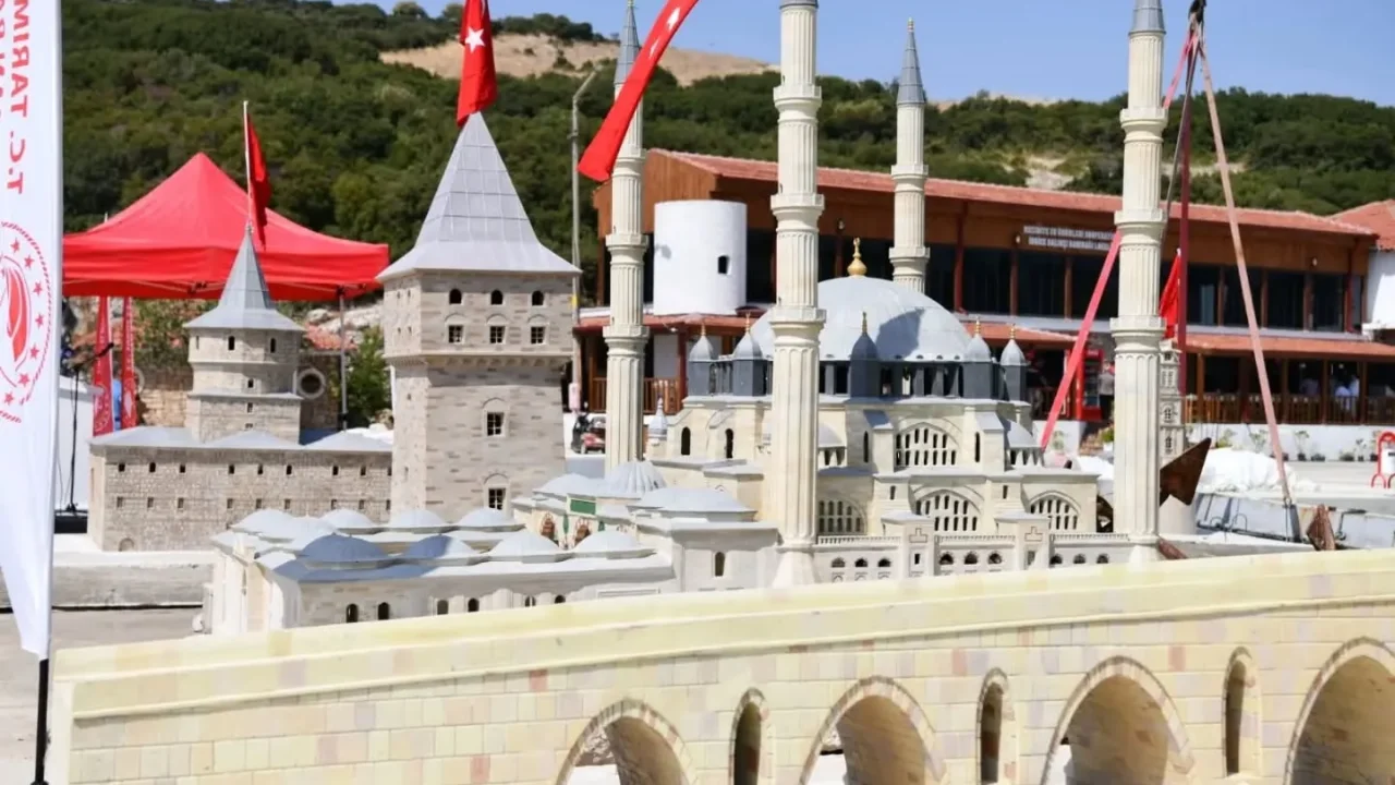 Edirne'nin simgeleri denizle buluştu