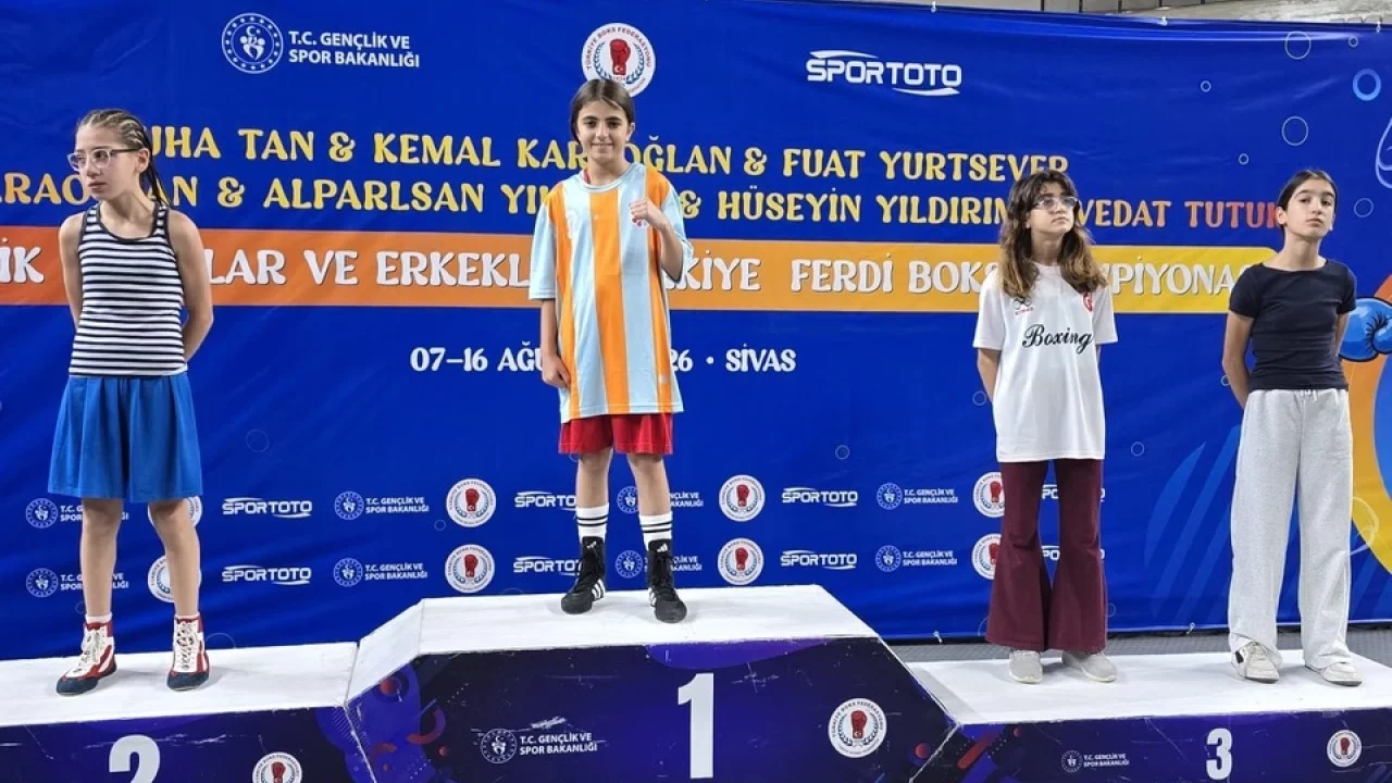 Kayseri Kocasinan'ın gururu Türkiye şampiyonu oldu