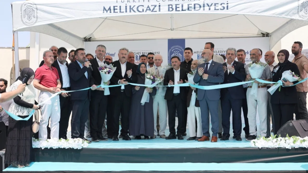 Kayseri Melikgazi'de Hayrat Camii faaliyete açıldı