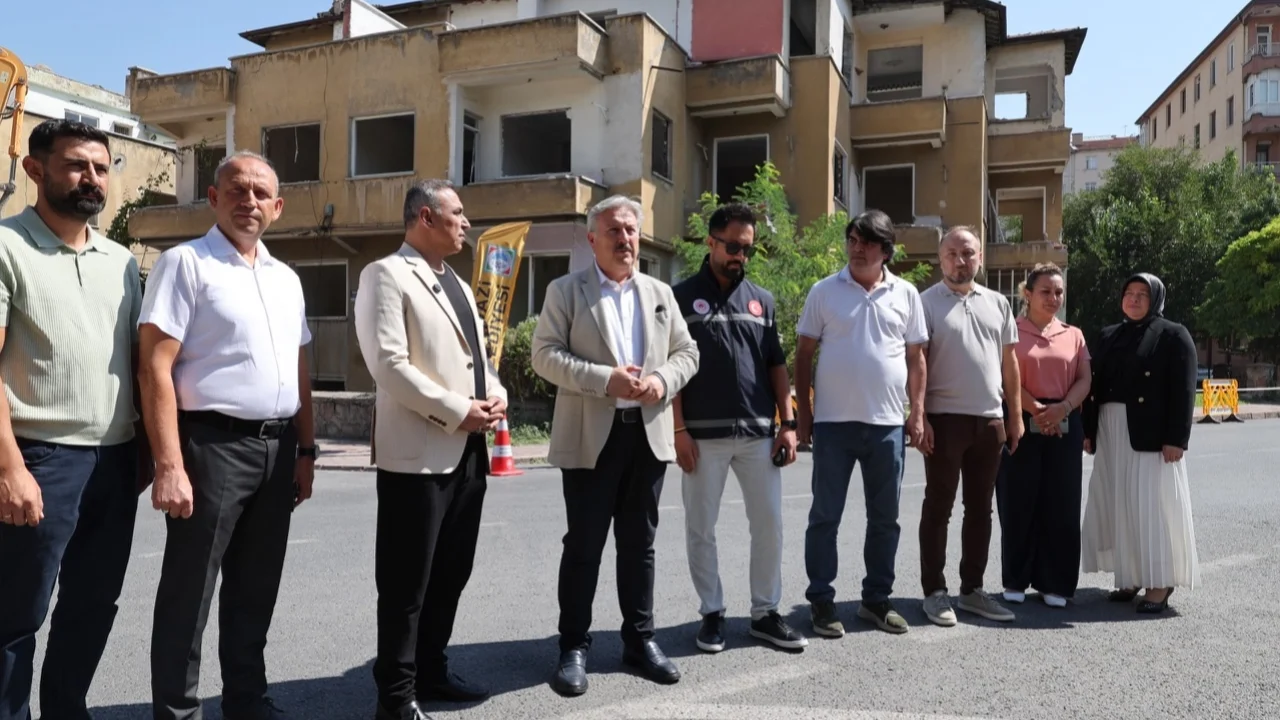Kayseri Melikgazi'den Aydınlıkevler'de büyük dönüşüm
