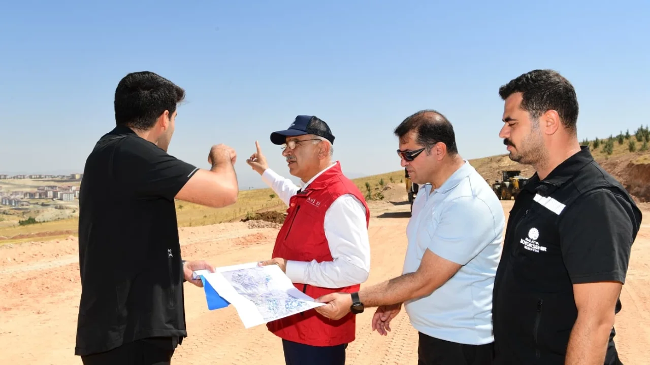 Malatya’da Kuzey ve Güney Kuşak Yollarında çalışmalar sürüyor