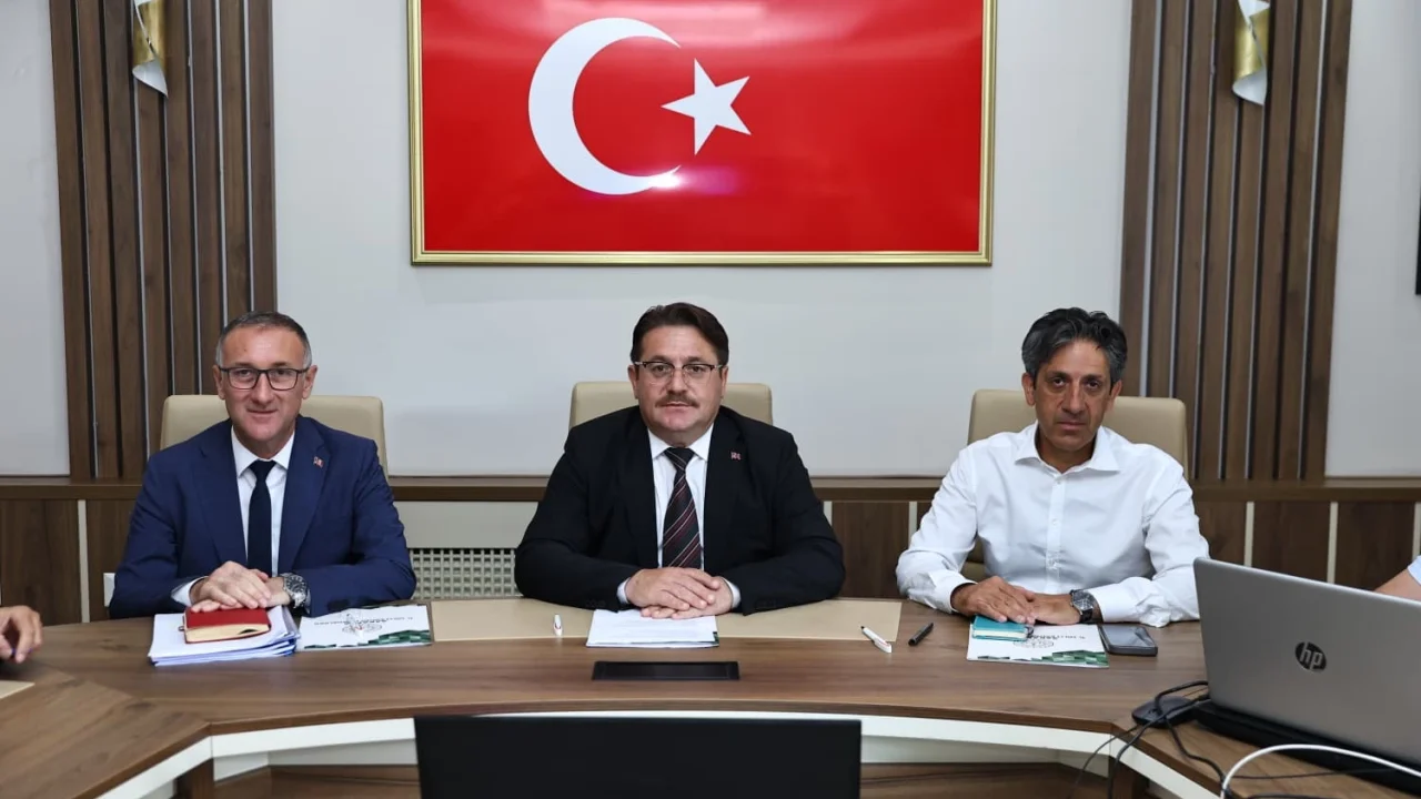 Sakarya'da yeni eğitim öğretim öncesi okul-aile iş birliğine odaklanıldı