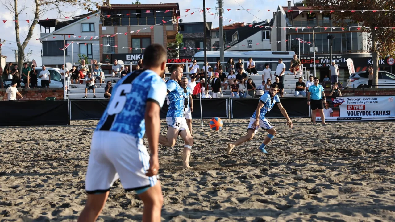 Sakarya Kocaali Sahili'nde futbol kupayla taçlandı