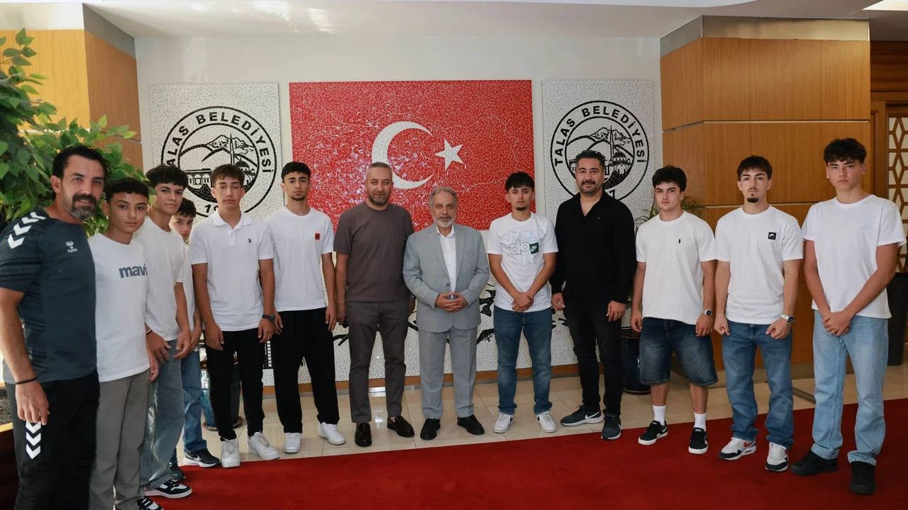 Talas Belediyespor'dan Kayserispor'a 9 oyuncu