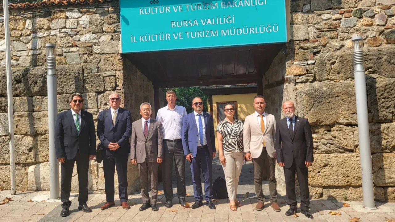 TUREB yönetimi Bursa’da buluştu... Turizm ve rehberlik Bursa'da masaya yatırıldı