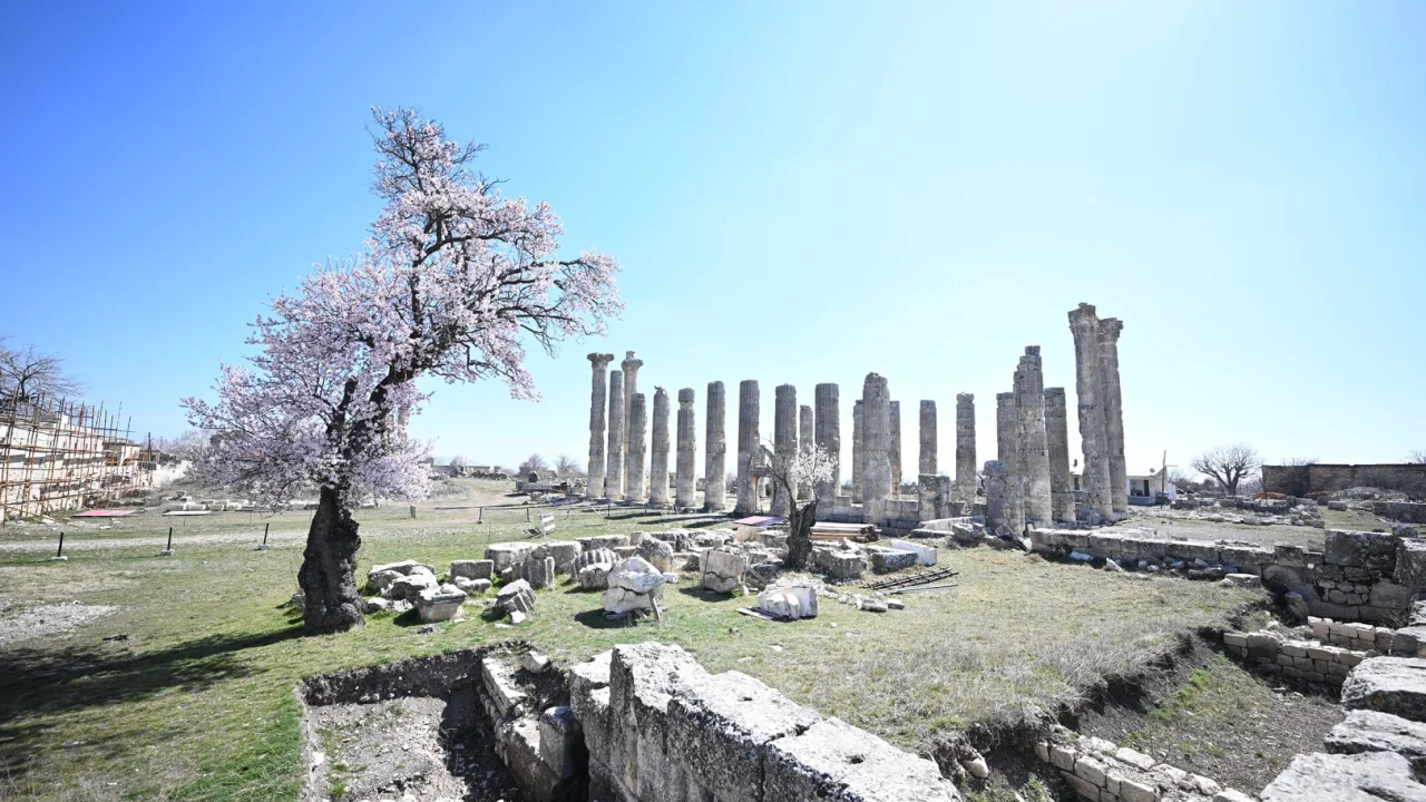 Uzuncaburç Arkeoköy Projesiyle yeniden hayat buluyor