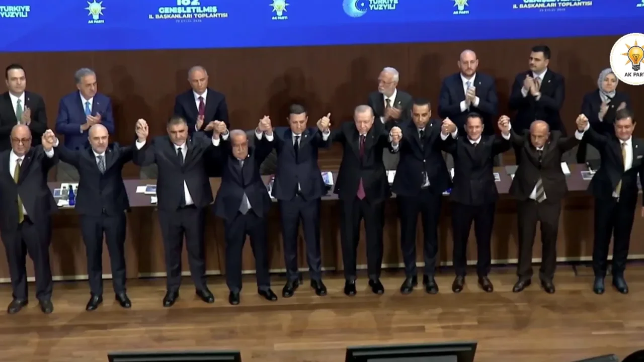 9 belediye başkanı AK Parti’ye geçti