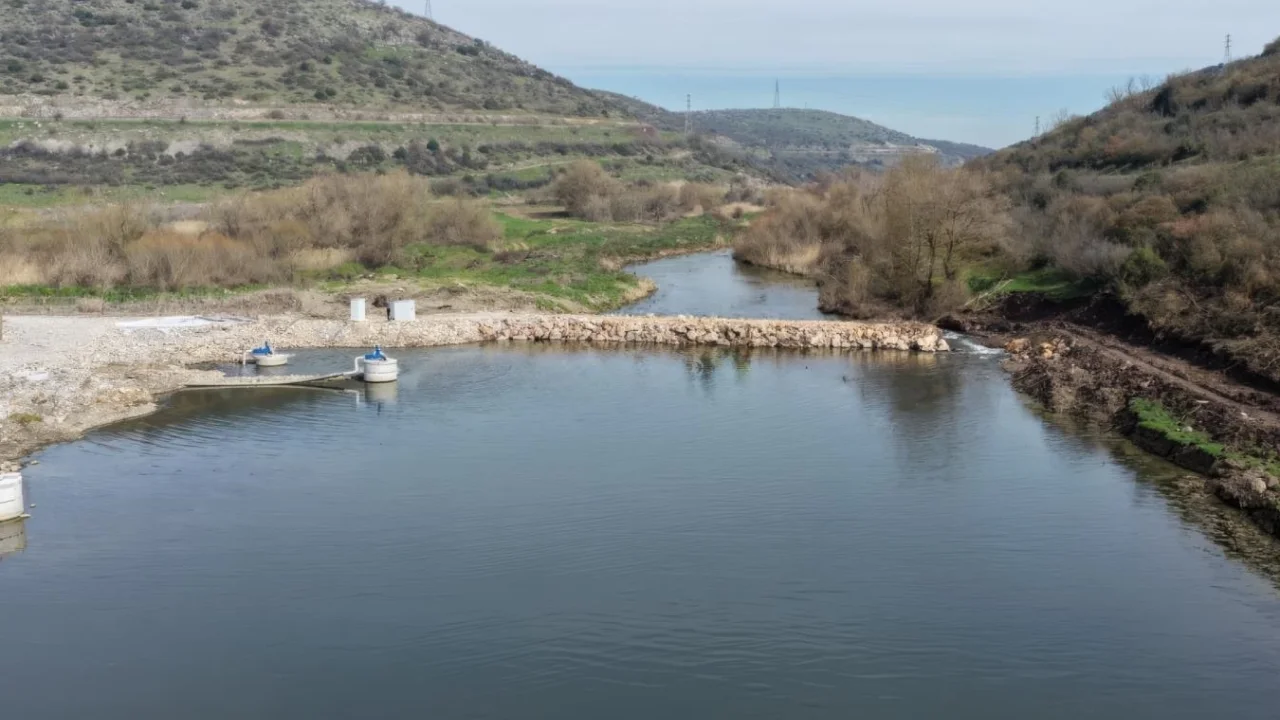 Balıkesir’de Nergis Çayı Göleti yangınla mücadelede hayati rol üstlendi