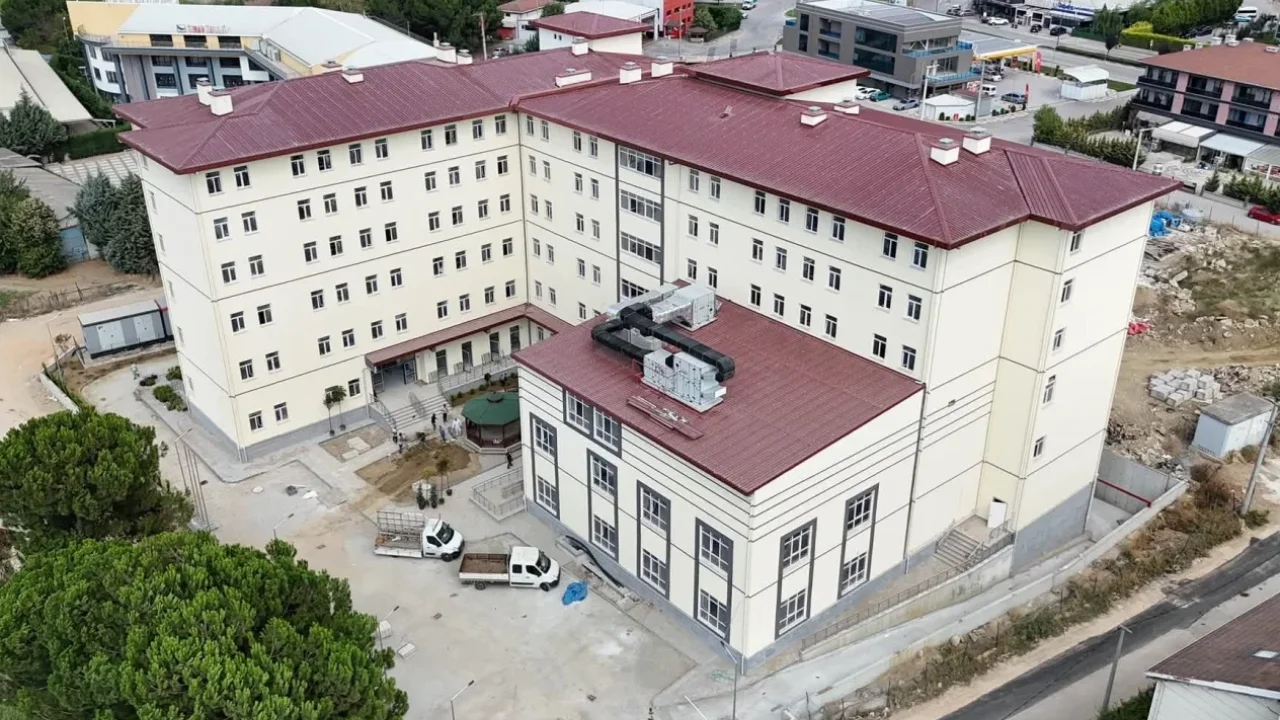 Bursa İnegöl'de KYK Erkek Öğrenci Yurdu yeni döneme hazırlanıyor