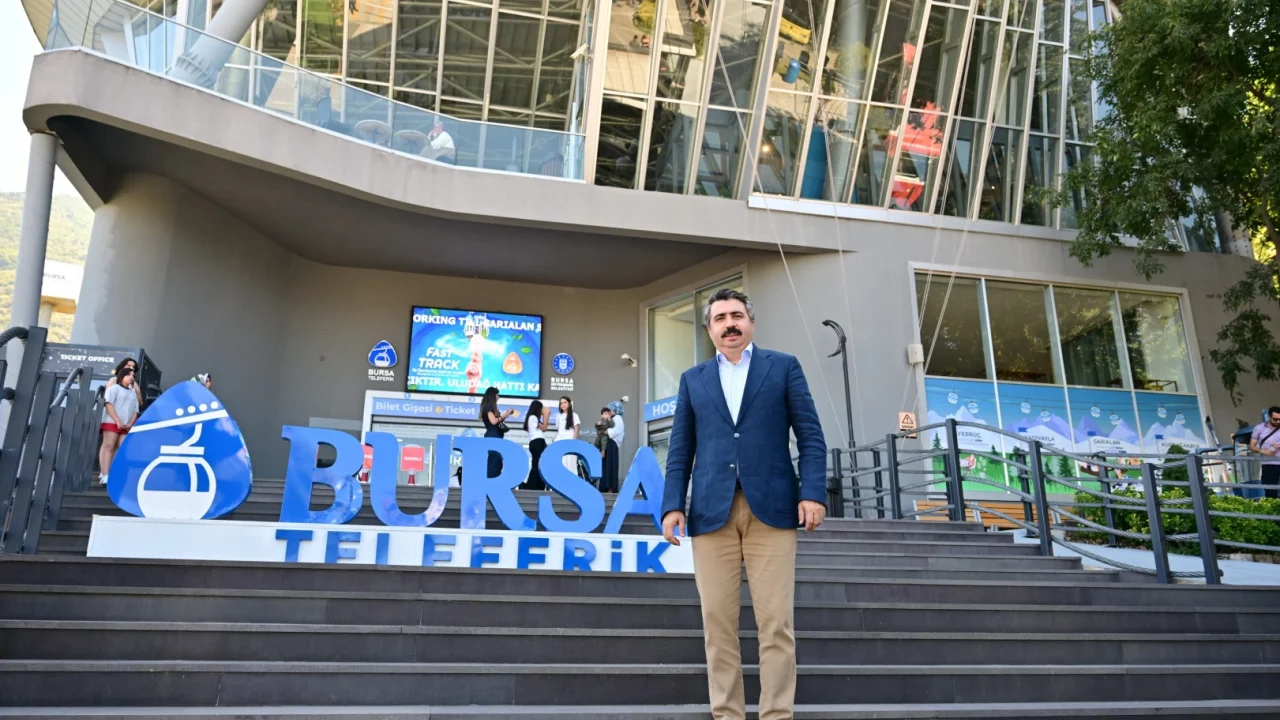 Bursa Yıldırım'da kadın ve çocuklara teleferik keyfi