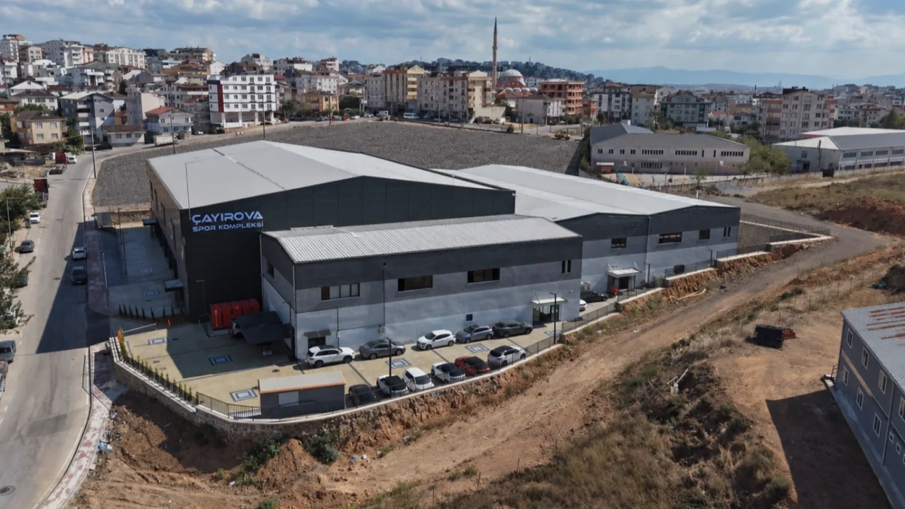 Çayırova Belediyesi Spor Kompleksi kapılarını açıyor