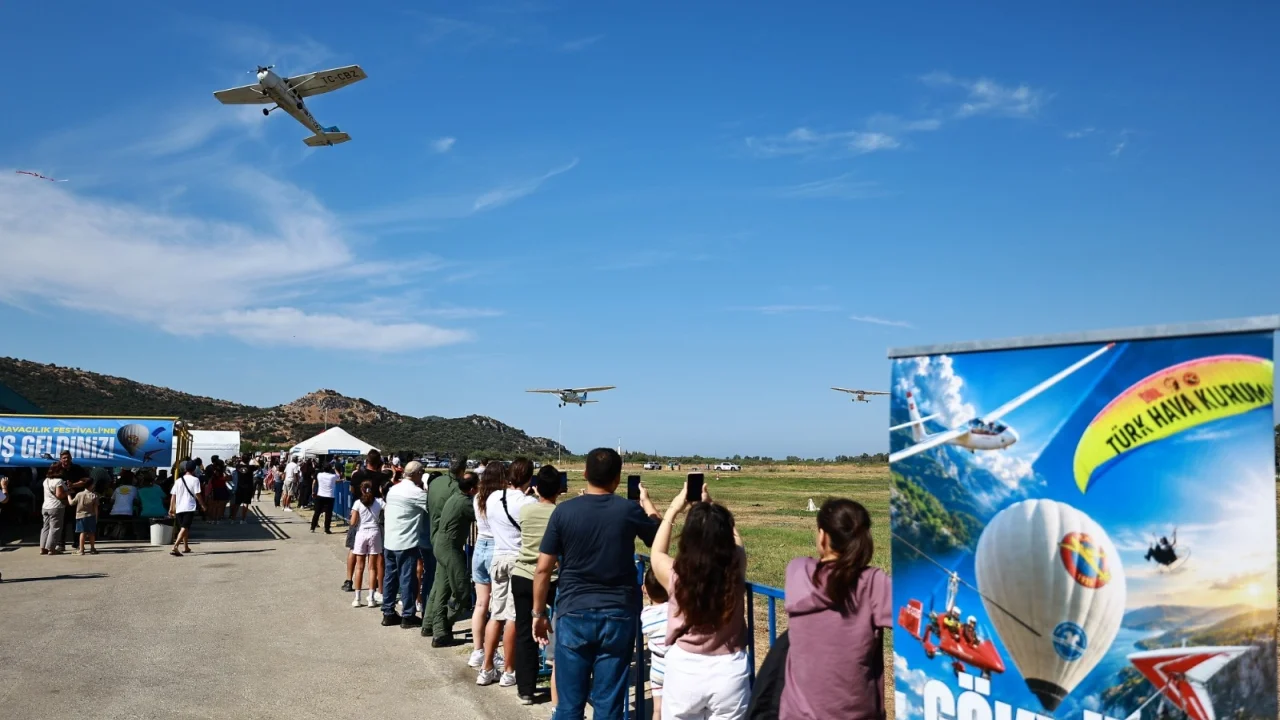 Efes Selçuk’ta THK Havacılık Festivali gökyüzüyle buluşturdu