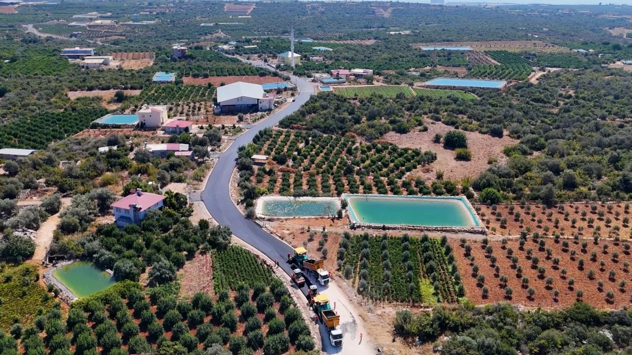 Erdemli Esenpınar’da ulaşım hamlesi