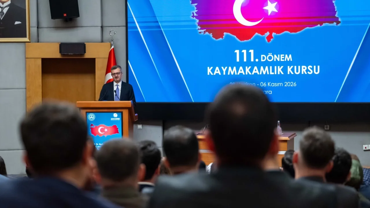 İletişim Başkanı Burhanettin Duran kaymakam adaylarıyla buluştu