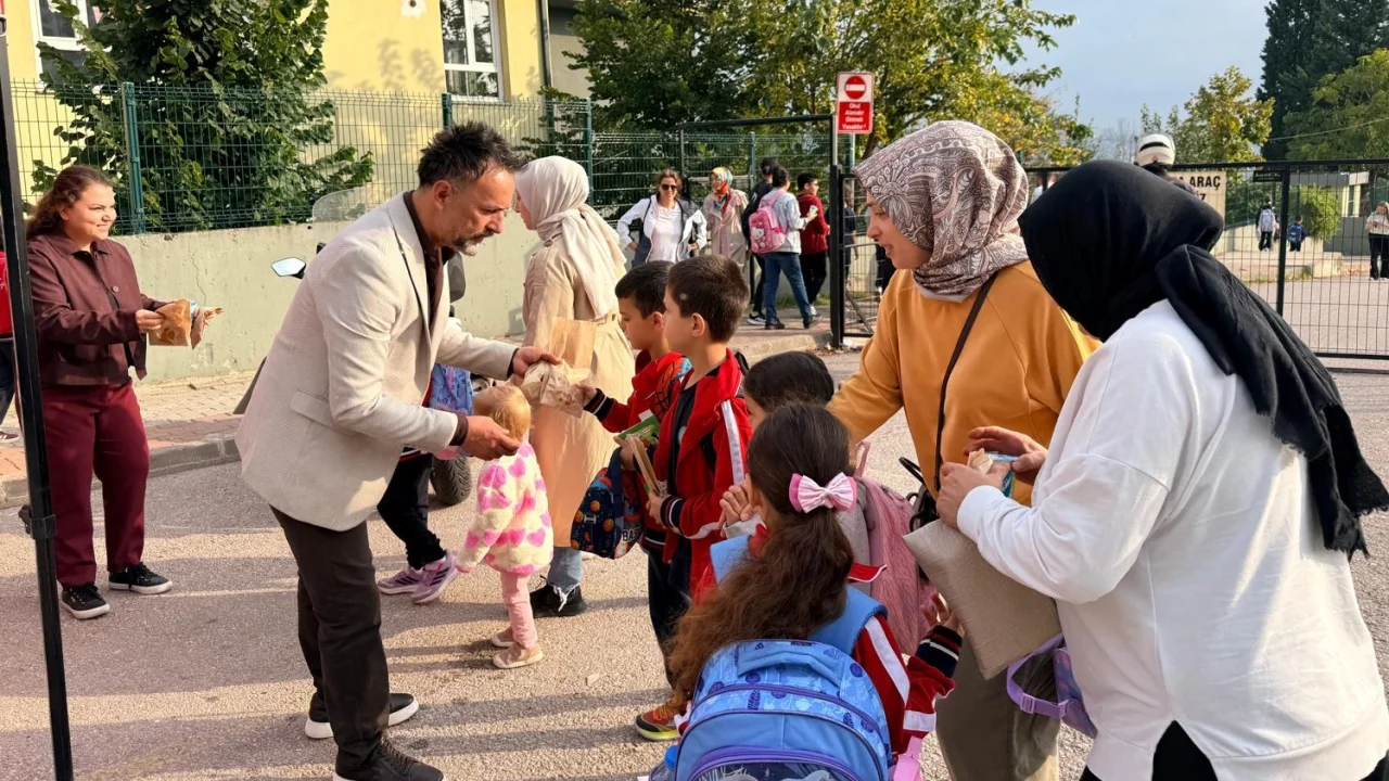 İzmit'te Beslenme Saati Projesi devam ediyor