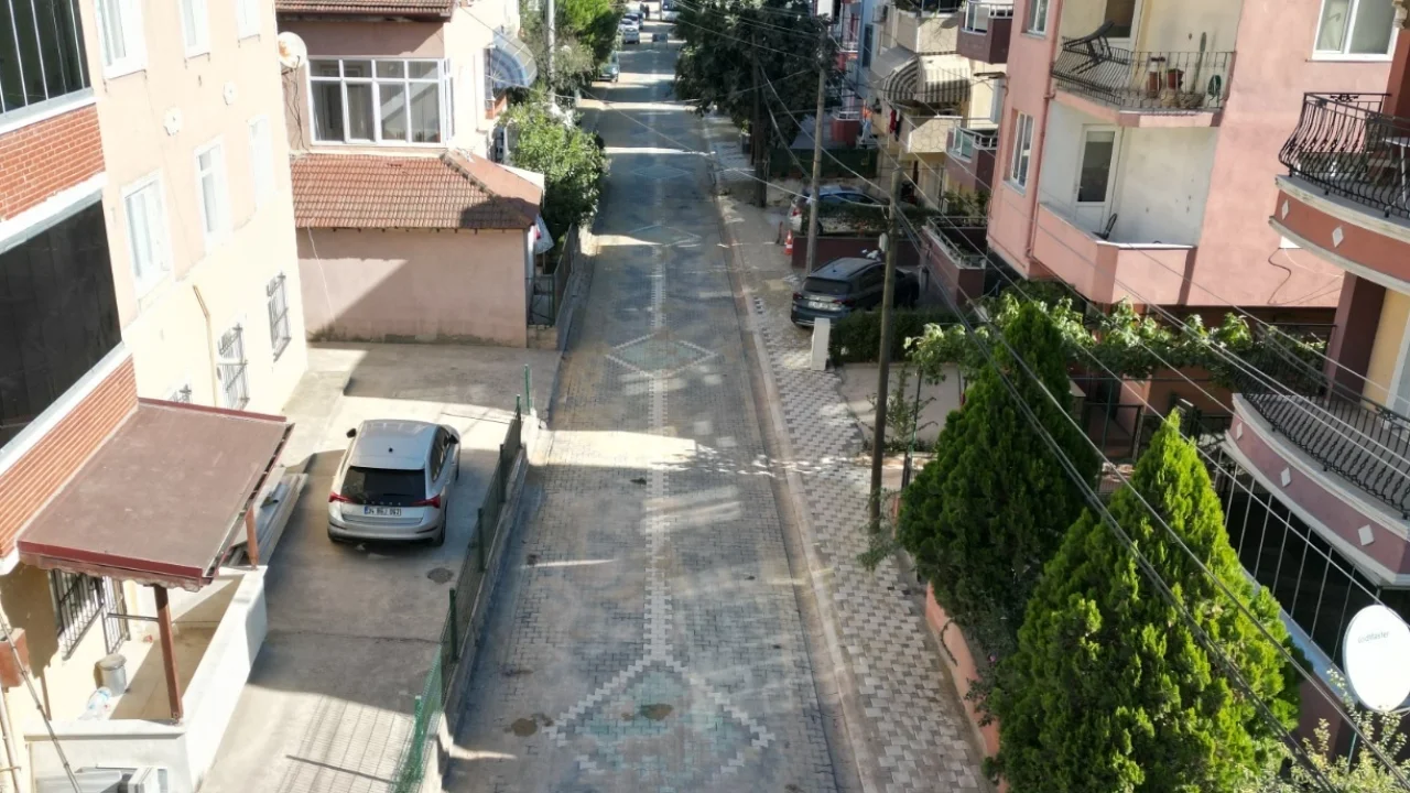 İzmit Yenişehir’de altyapı sonrası zarar gören yollara yenileme