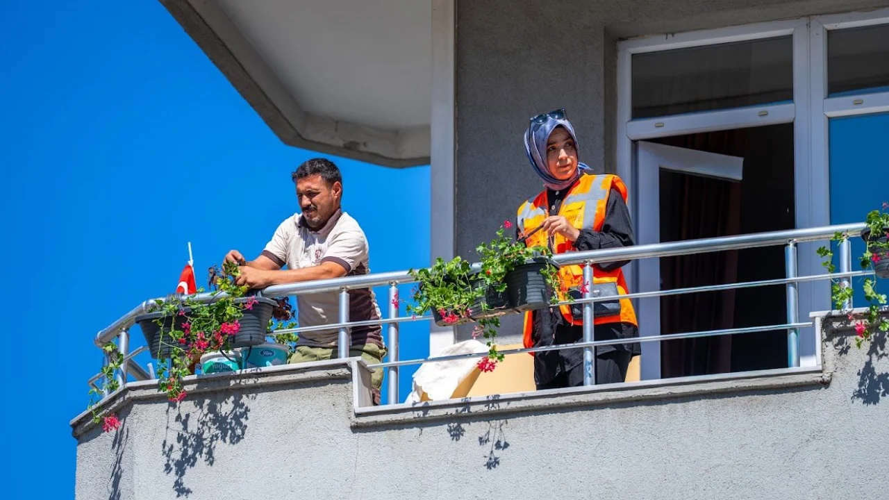 Kocaeli Gebze’de komşuluk çiçek açtı