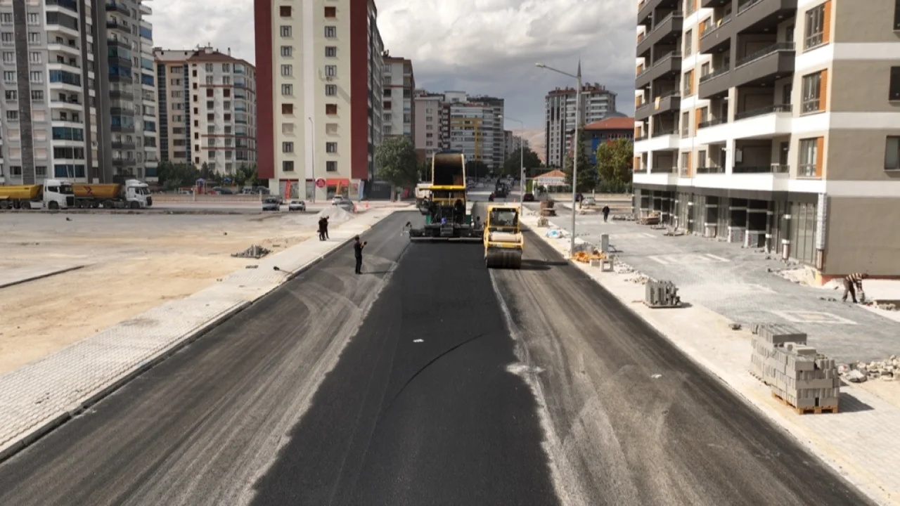 Konya Selçuklu'da asfalt çalışmaları sürüyor