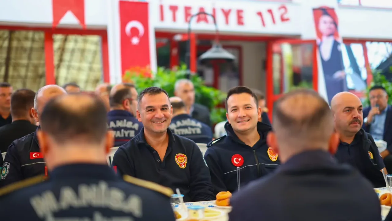 Manisa'da Başkan Dutlulu’dan itfaiye personeline teşekkür