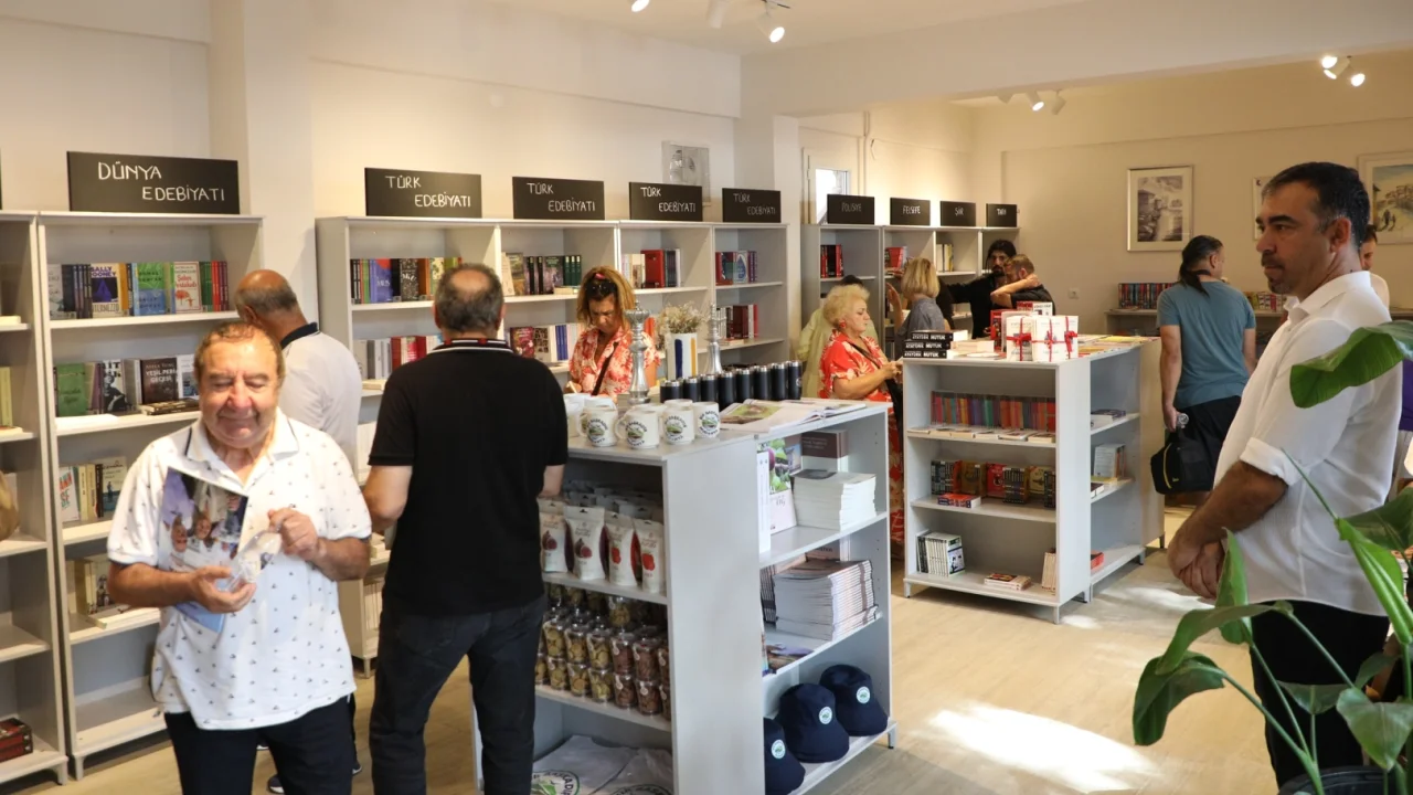 Mudanya’da “Kitap Mudanya” açıldı