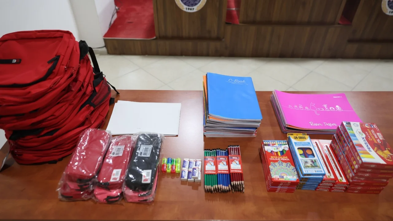 Muğla Dalaman'da öğrencilere eğitim desteği