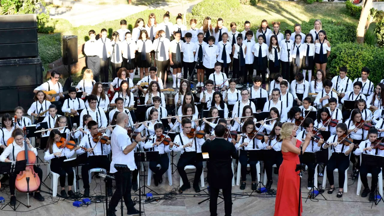 Antalya Muratpaşa, genç seslerini arıyor