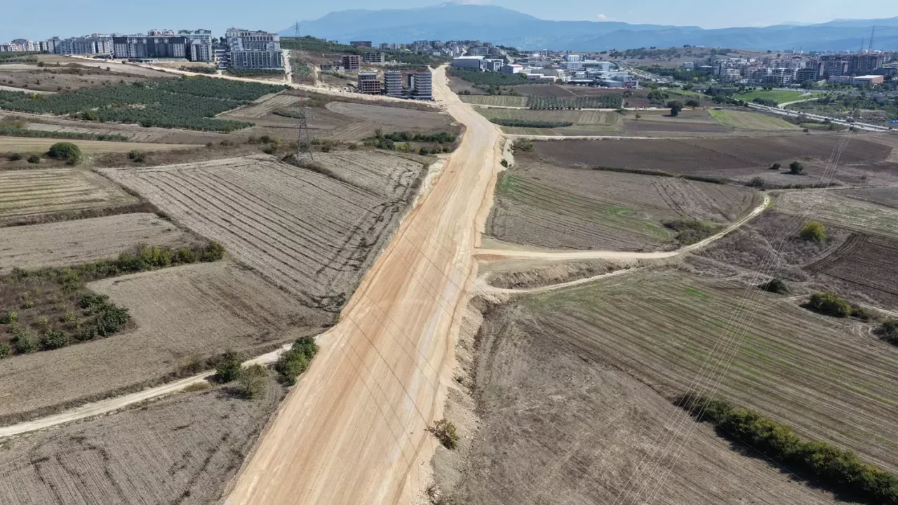 Bursa Büyükşehir'den Görükle'de yeni yola yeni altyapı