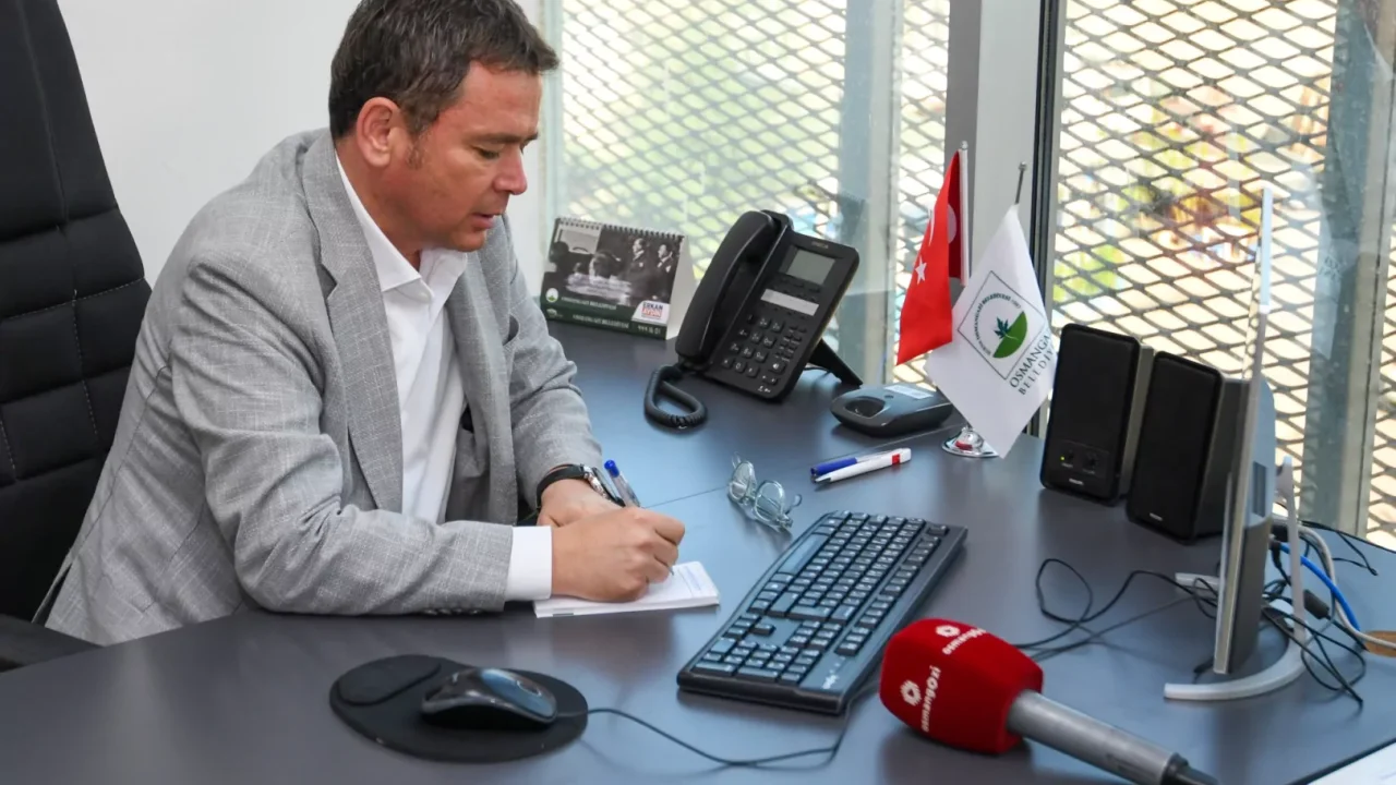 Bursa Osmangazi’de vatandaşın sesi doğrudan Başkan Aydın’a ulaşıyor