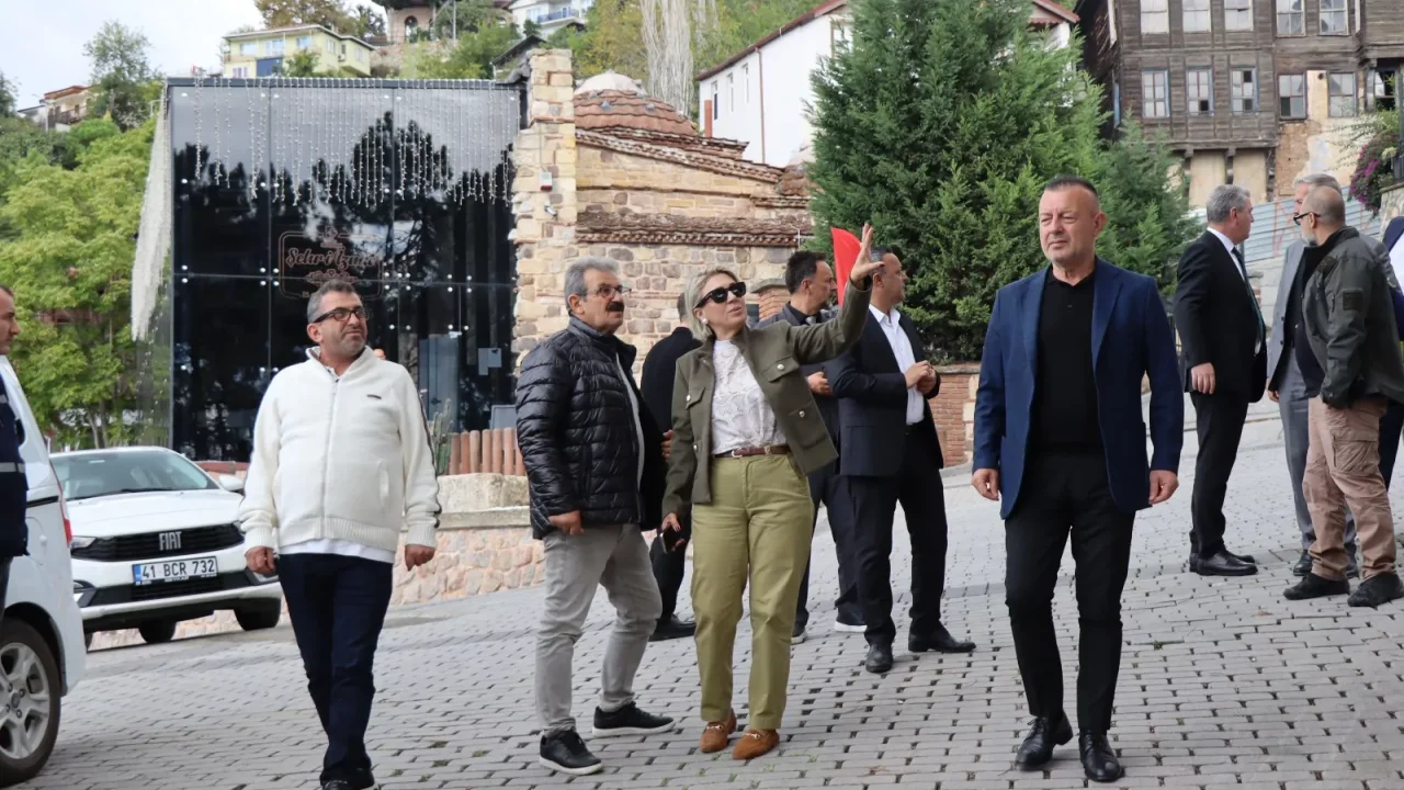 İzmit Belediyesi'nden Akçakoca’ya saha ziyareti