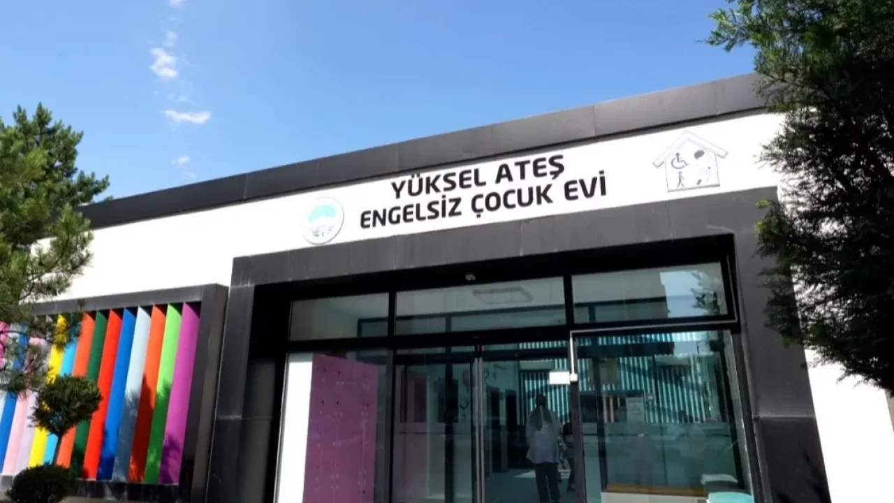 Kayseri Yüksel Ateş Engelsiz Çocuk Evi'nde özel sosyal destek