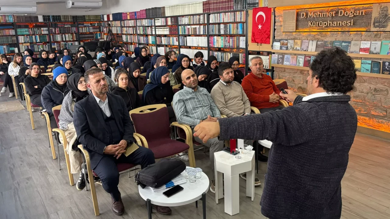 Konya Karatay'da 'Teneffüs Buluşmaları' sürüyor