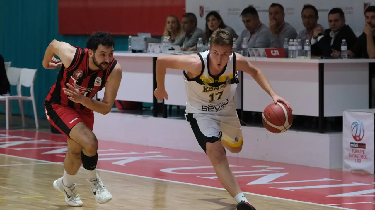 Konya, Türkiye Basketbol 2. Ligi’ne galibiyetle başladı