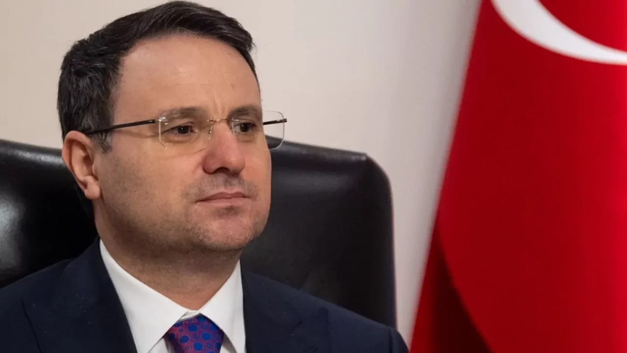 Kurgu kazalarla sigorta vurgunu! Bakan Gürlek: Haksız kazançlara geçit verilmeyecek